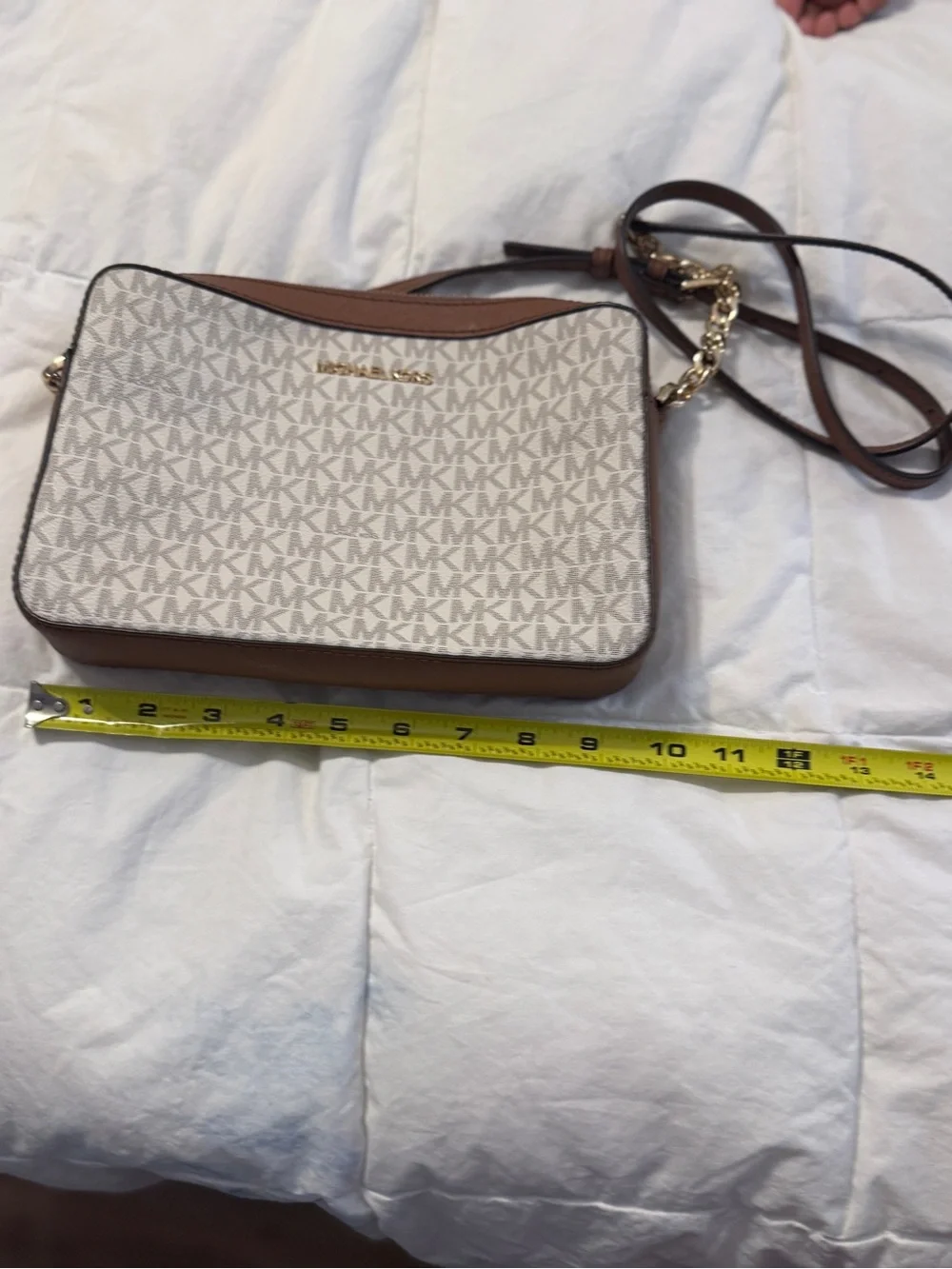 Michael Kors White Wallet and Brown Logo Crossbody Bag Set